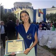 Profesora de clases particulares de inglés, ciencias sociales, ciencias naturales y matemáticas de primaria. Soy una estudiante de 1 de pedagogía, realice el bachillerato sanitario con una media de 8,9 y tengo el título C1 de inglés y B1 de francés.